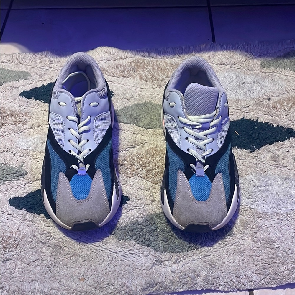 Yeezy 700 wave runner